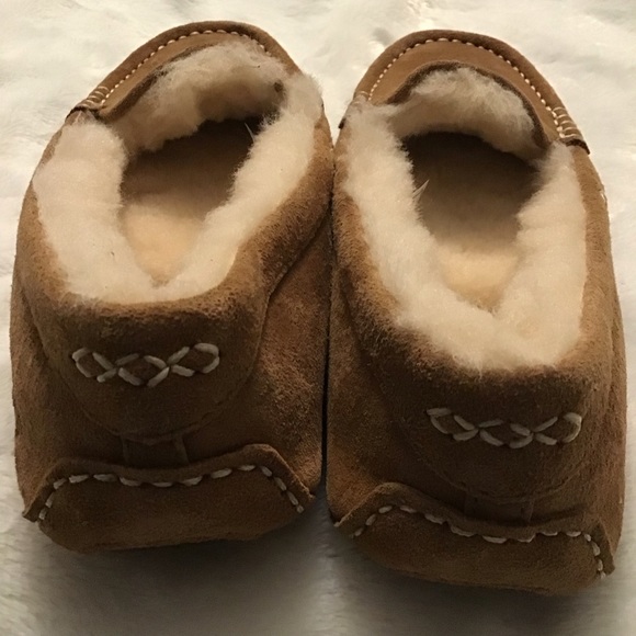 NWOT UGG Women’s Ansley Moccasin Indoor/Outdoor Slippers. Size 5  EU 36 - Picture 3 of 13